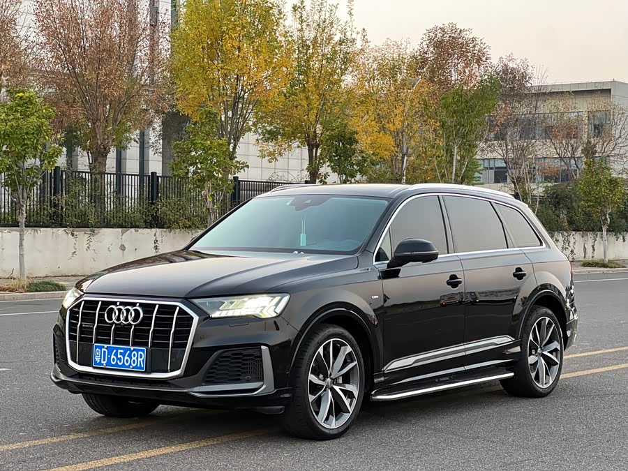 Audi Q7 2021, фото 2