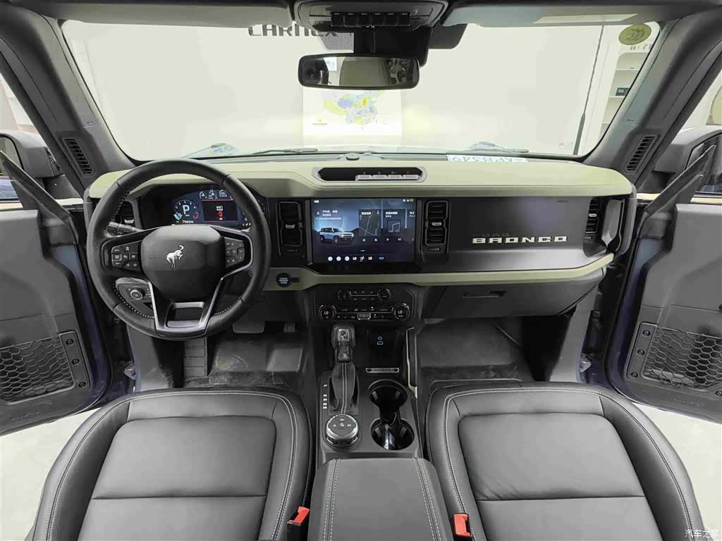 Ford Bronco, 2025 11