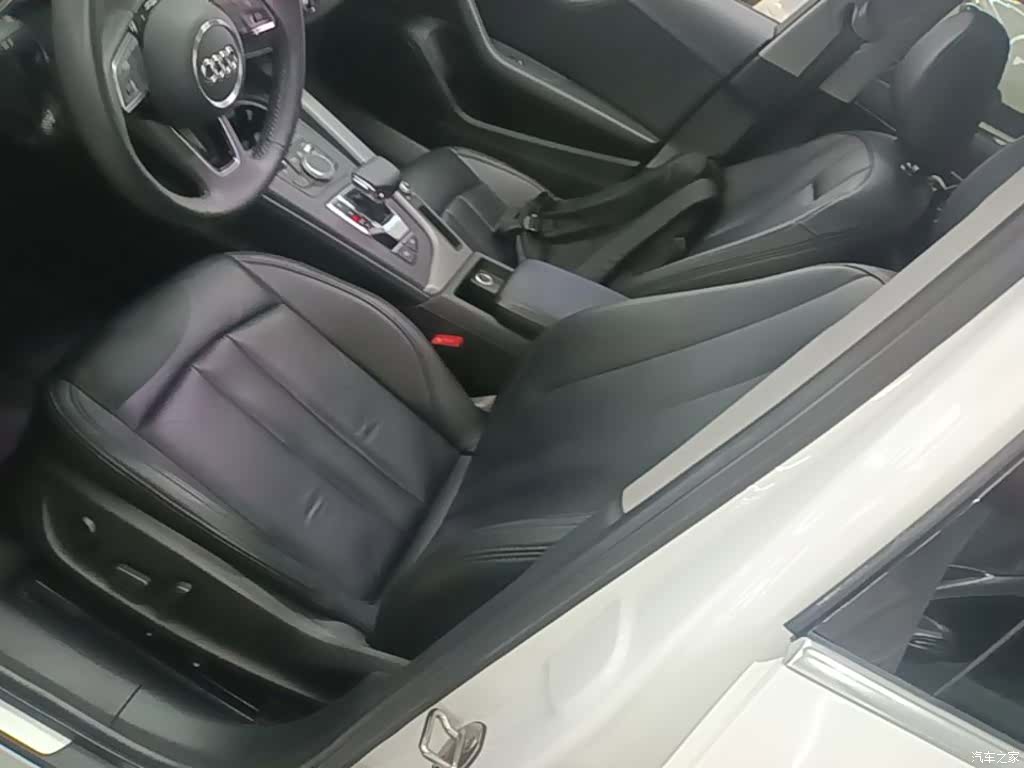 Audi A4L, 2020 15