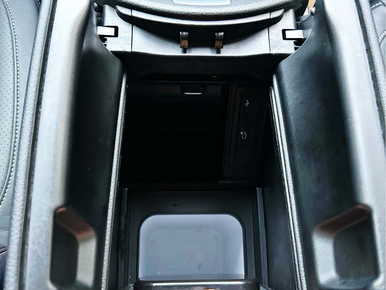 Mercedes-Benz V-Class, 2021 9