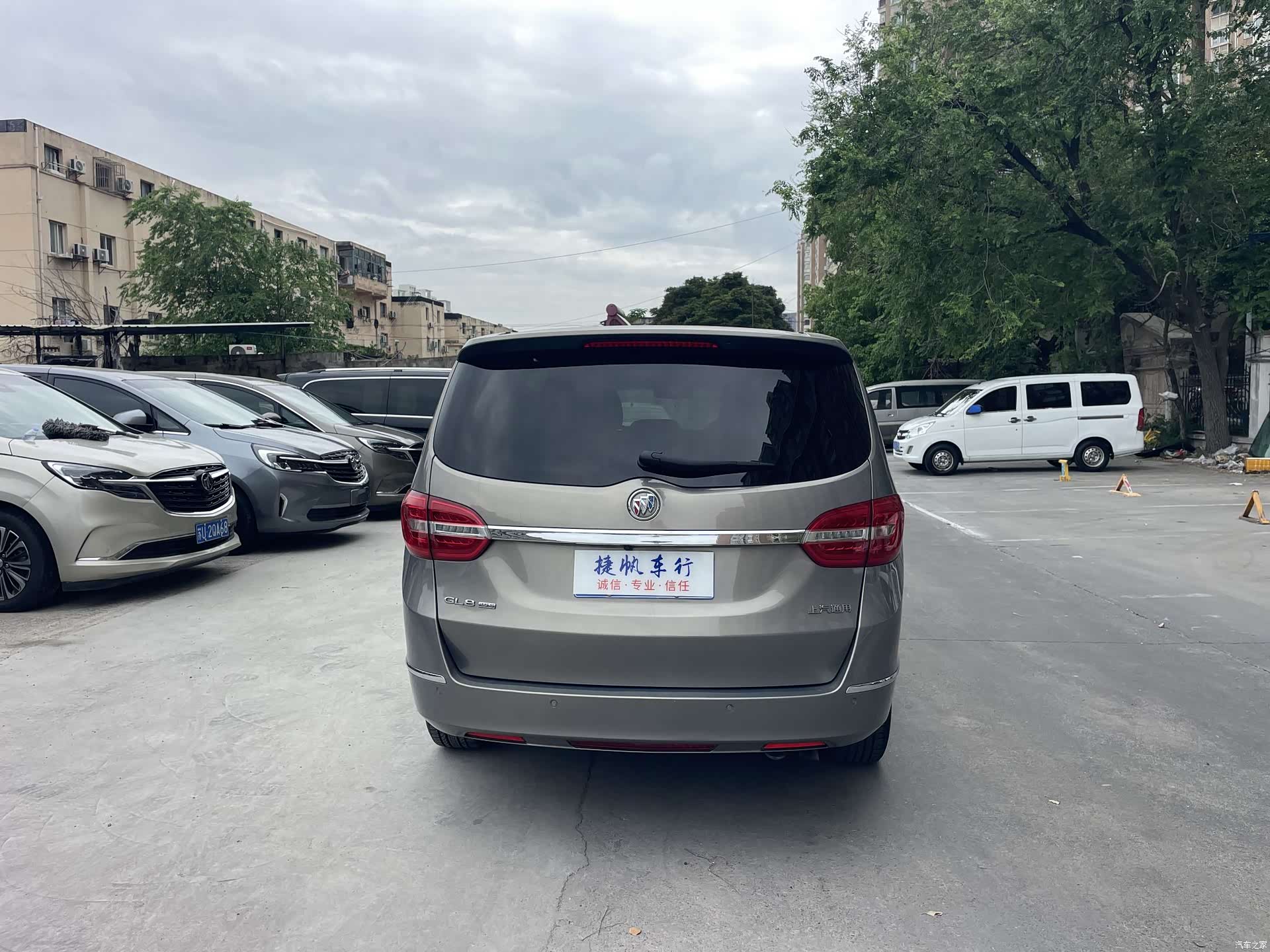 Buick GL8, 2018 все фото