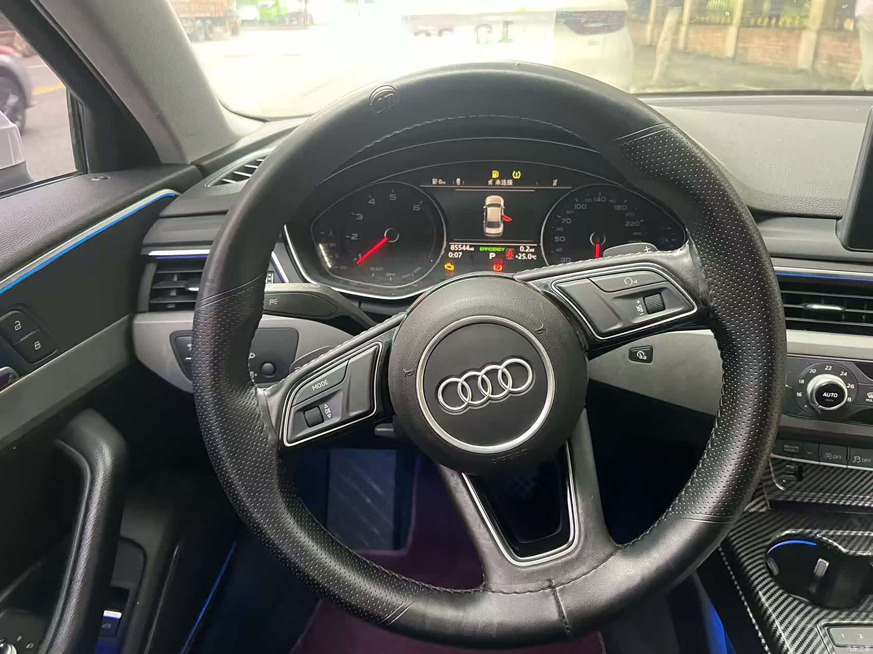 Audi A4L, 2019 26