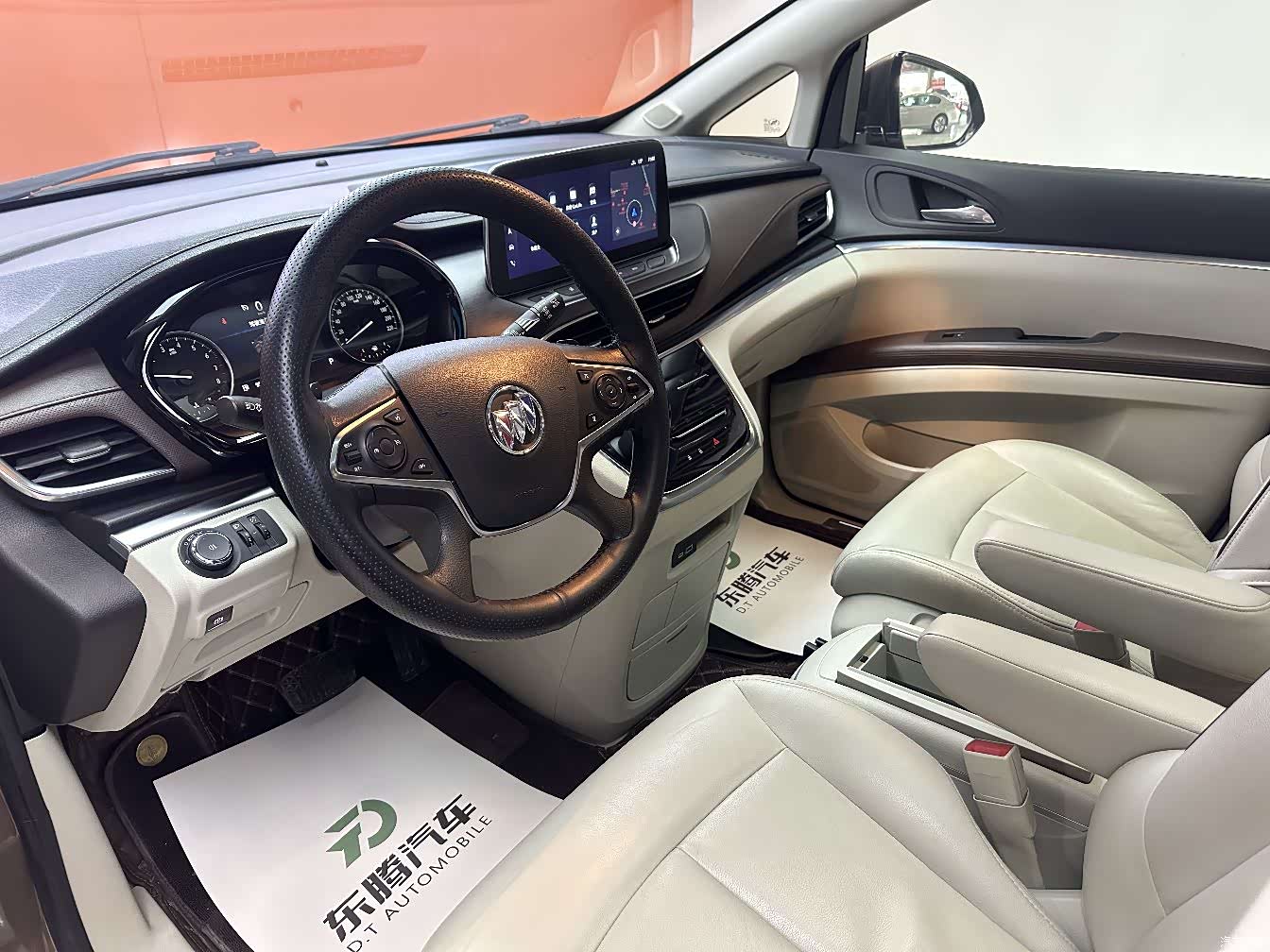 Buick GL8, 2021 10
