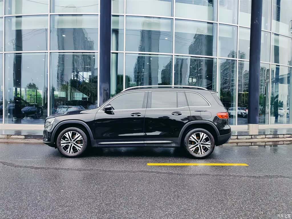 Mercedes-Benz GLB, 2025 3