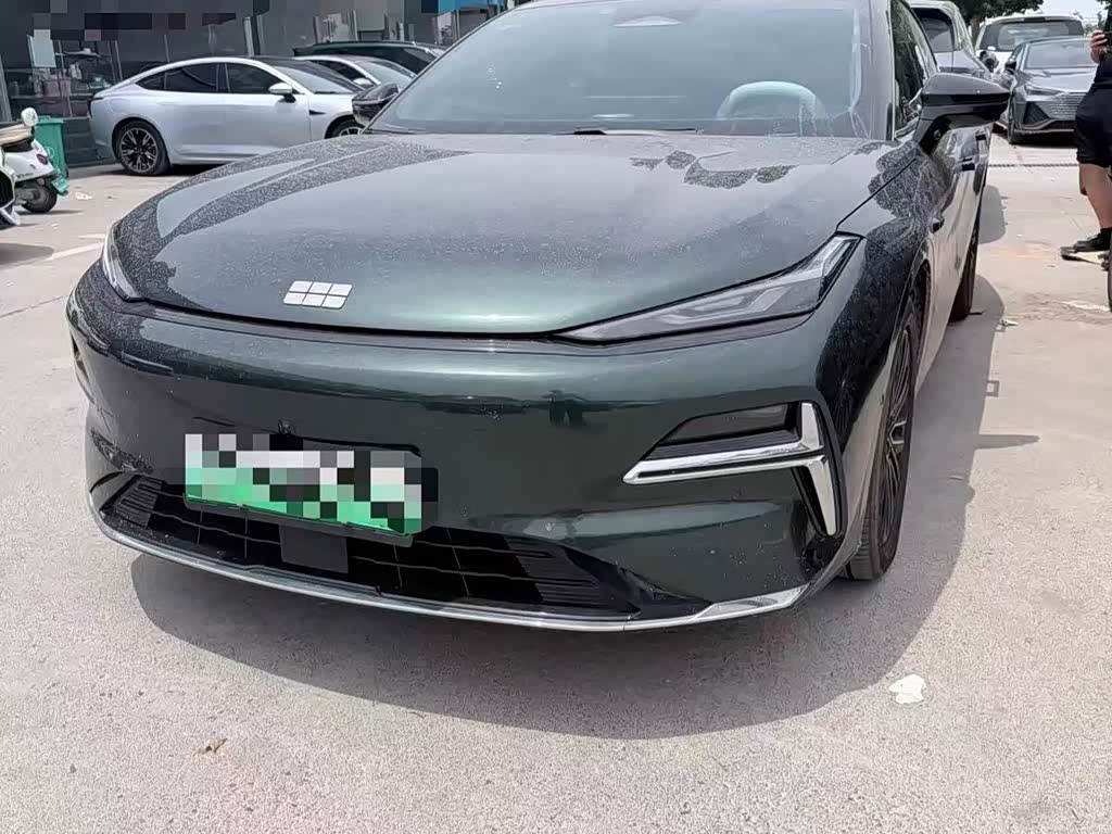 Geely Galaxy Starshine 8