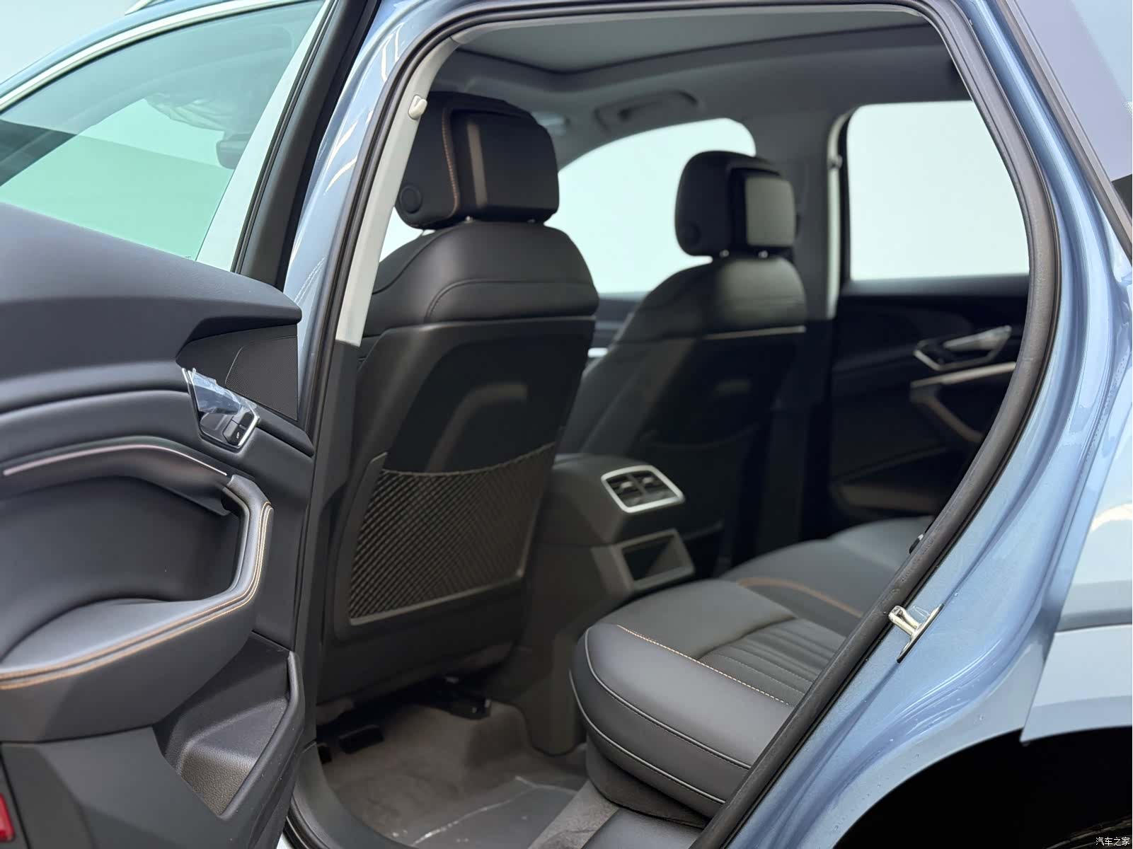 Audi e-tron, 2026 10