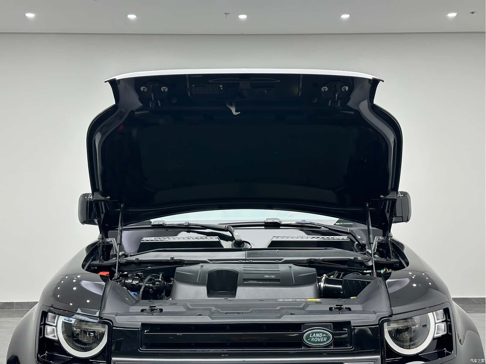 Land Rover Defender, 2022 21