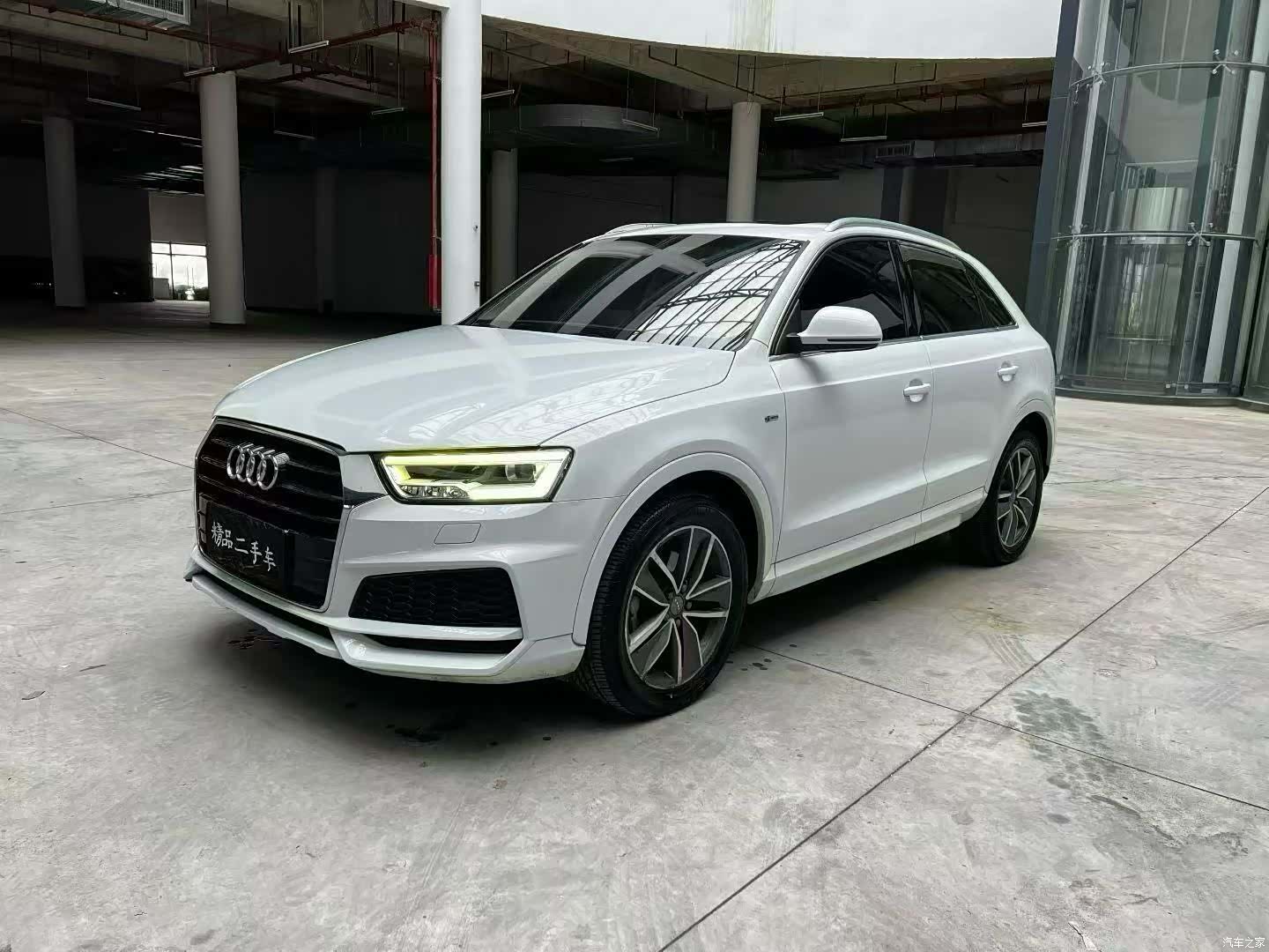 Audi Q3, 2019 1