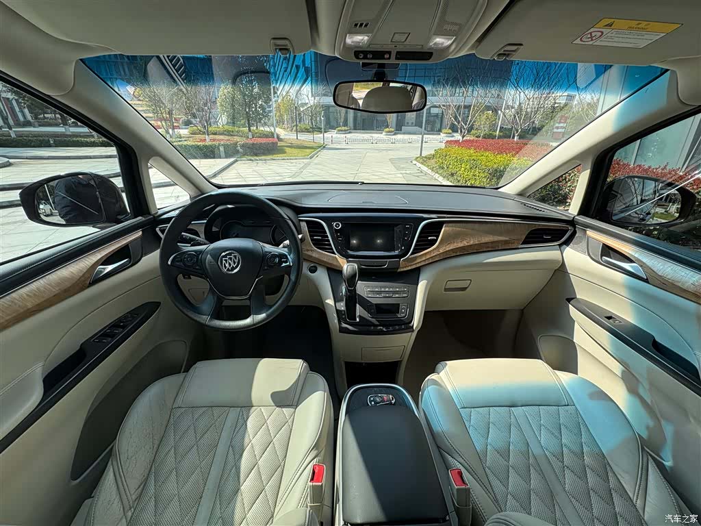 Buick GL8, 2018 8