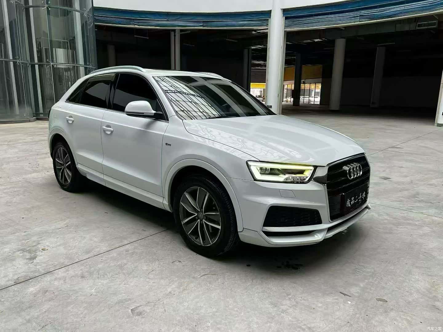 Audi Q3, 2019 3