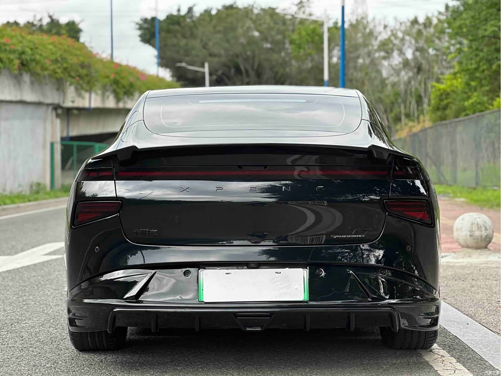 Xpeng P7, 2021 17