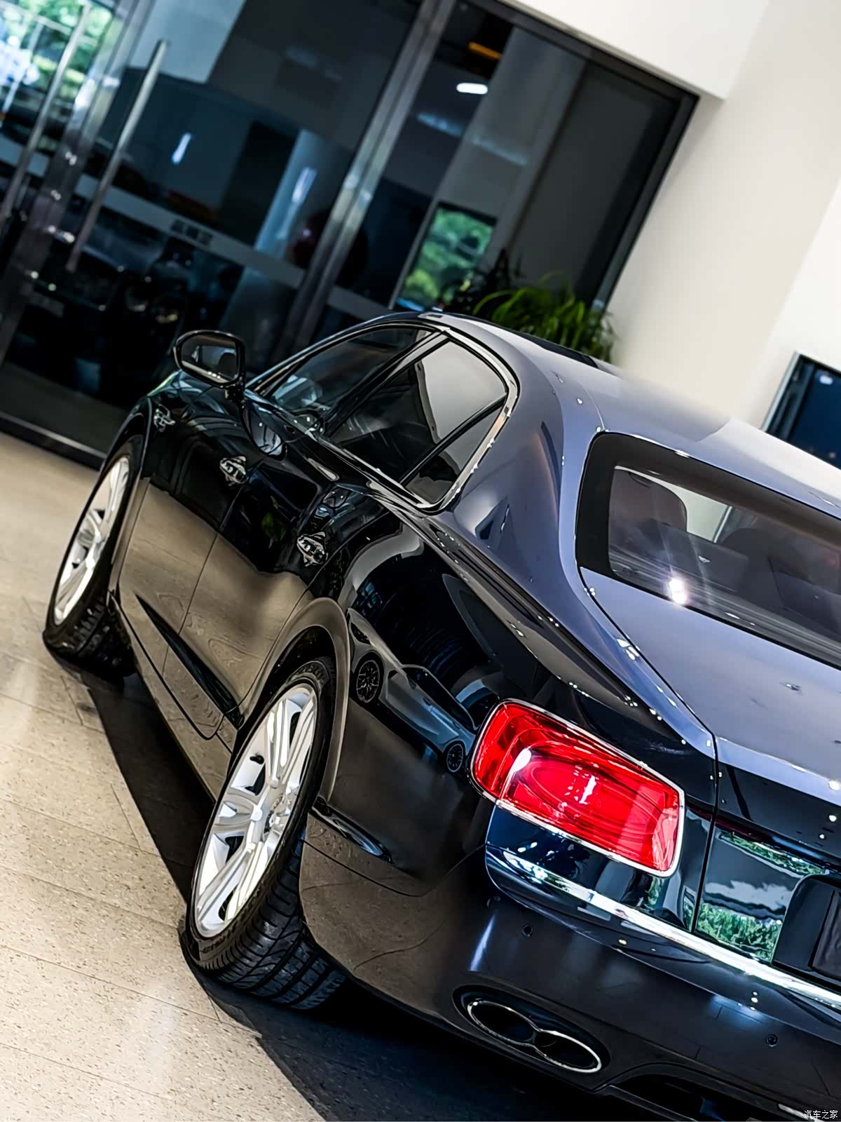 Bentley Flying Spur, 2016 8