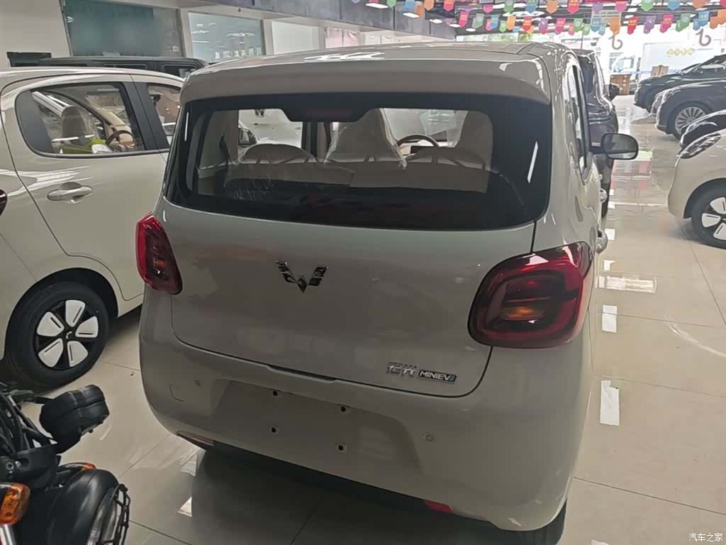 Wuling MINIEV, 2026 6