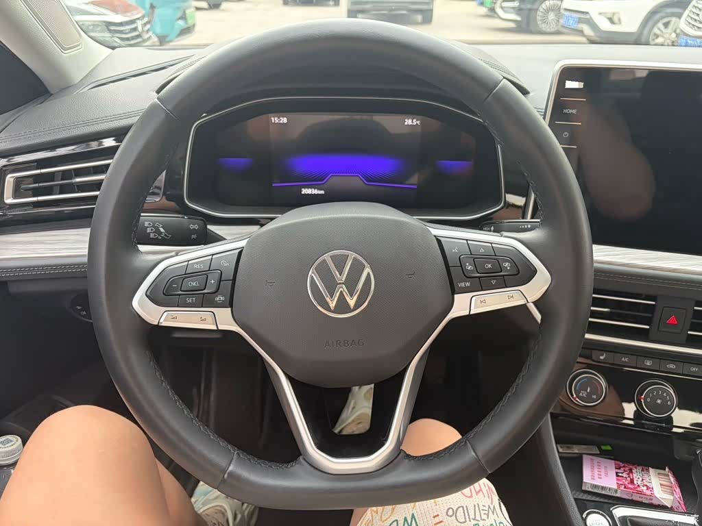 Volkswagen Sagitar, 2023 10