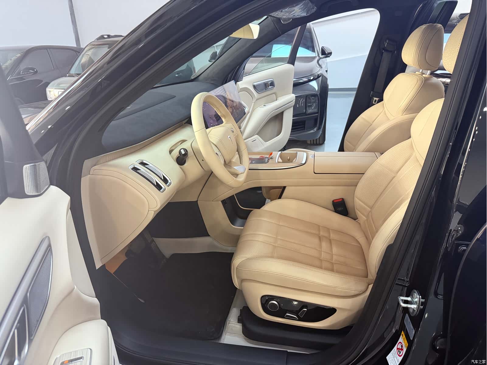 Deepal S09, 2025 17