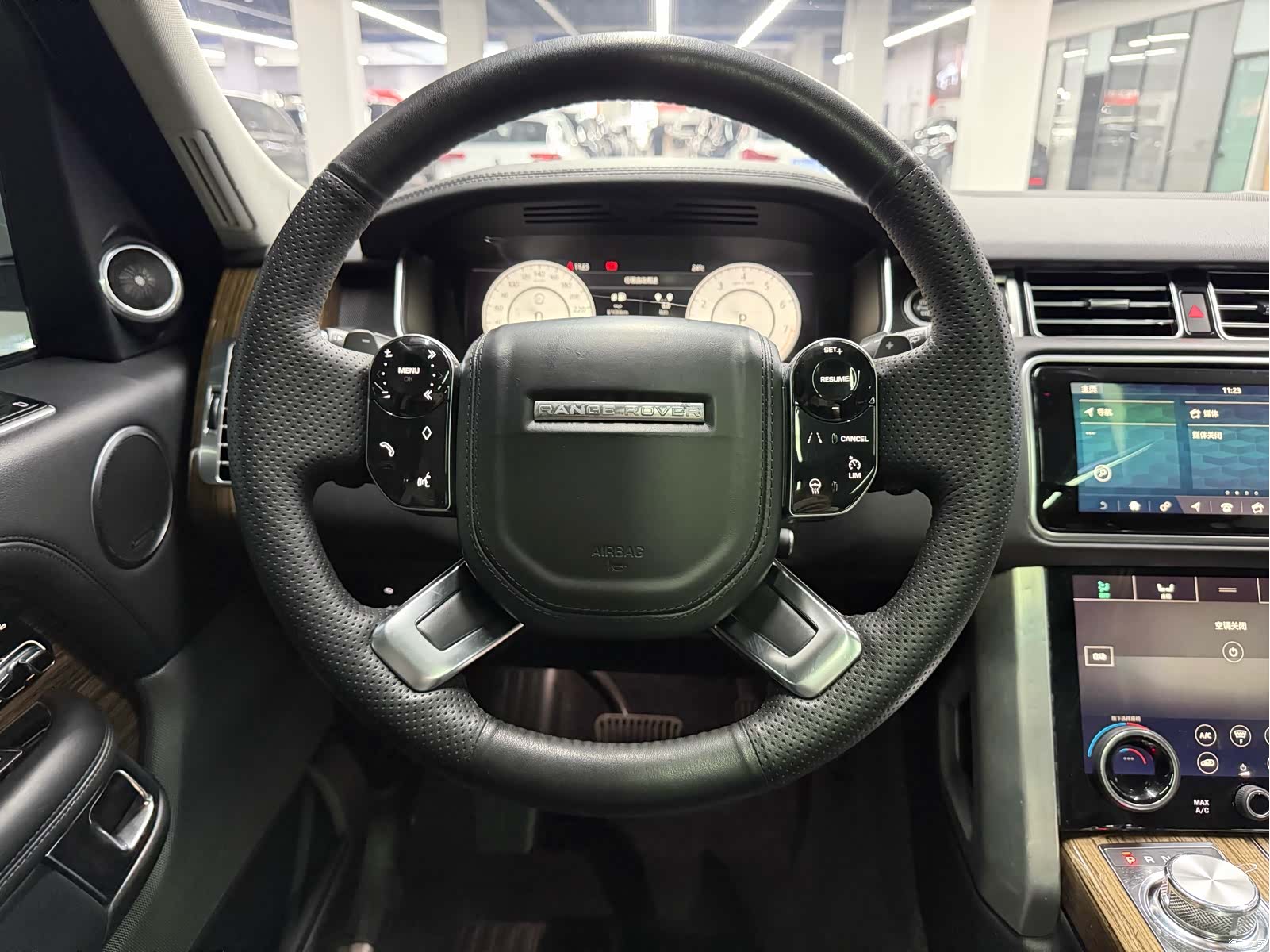 Land Rover Range Rover, 2018 18