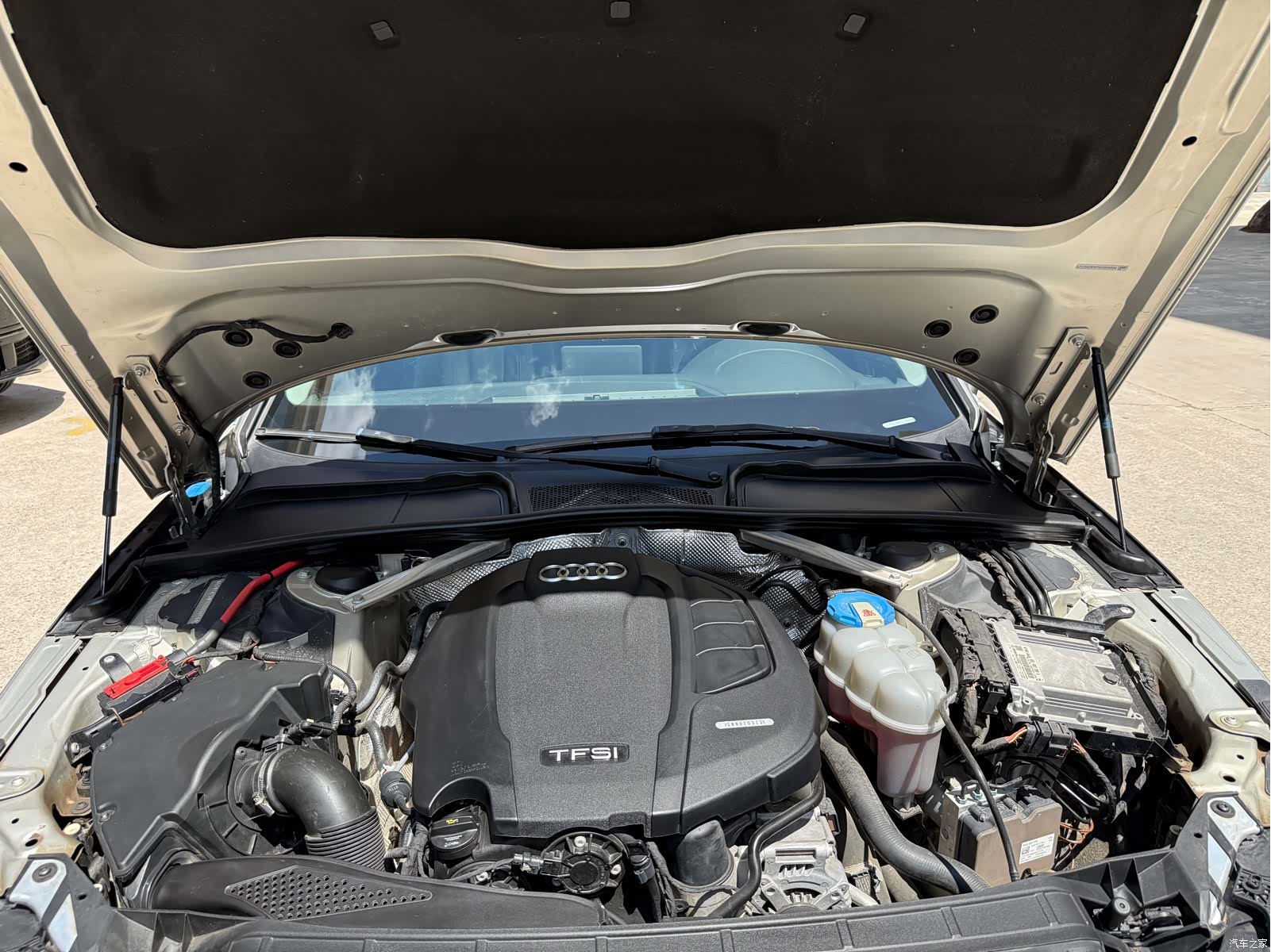 Audi A4L, 2016 32