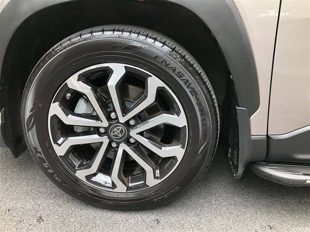 Toyota Frontlander, 2022 15