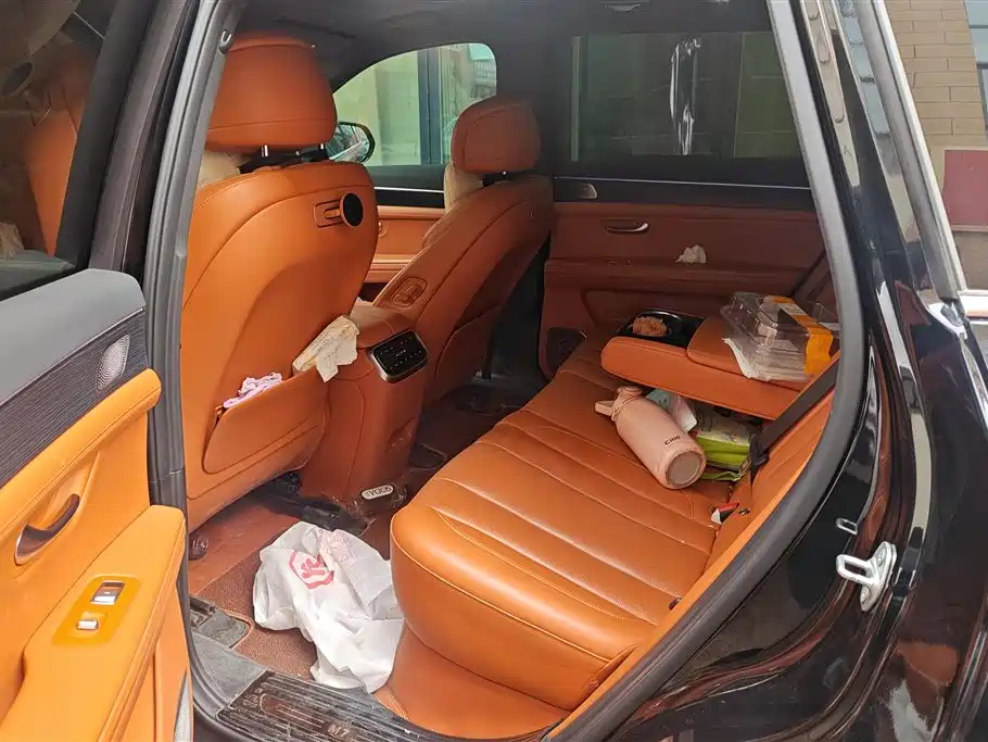 AITO Ask the world M7