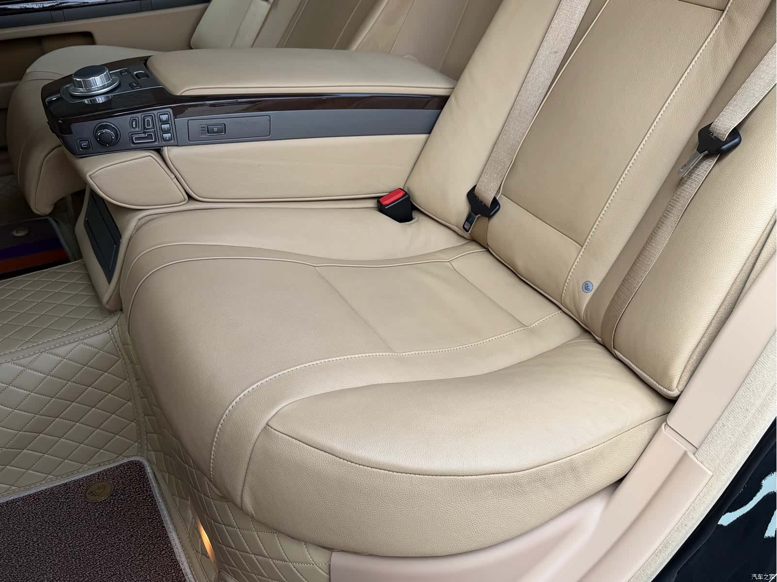 BMW 7 Series, 2008 15