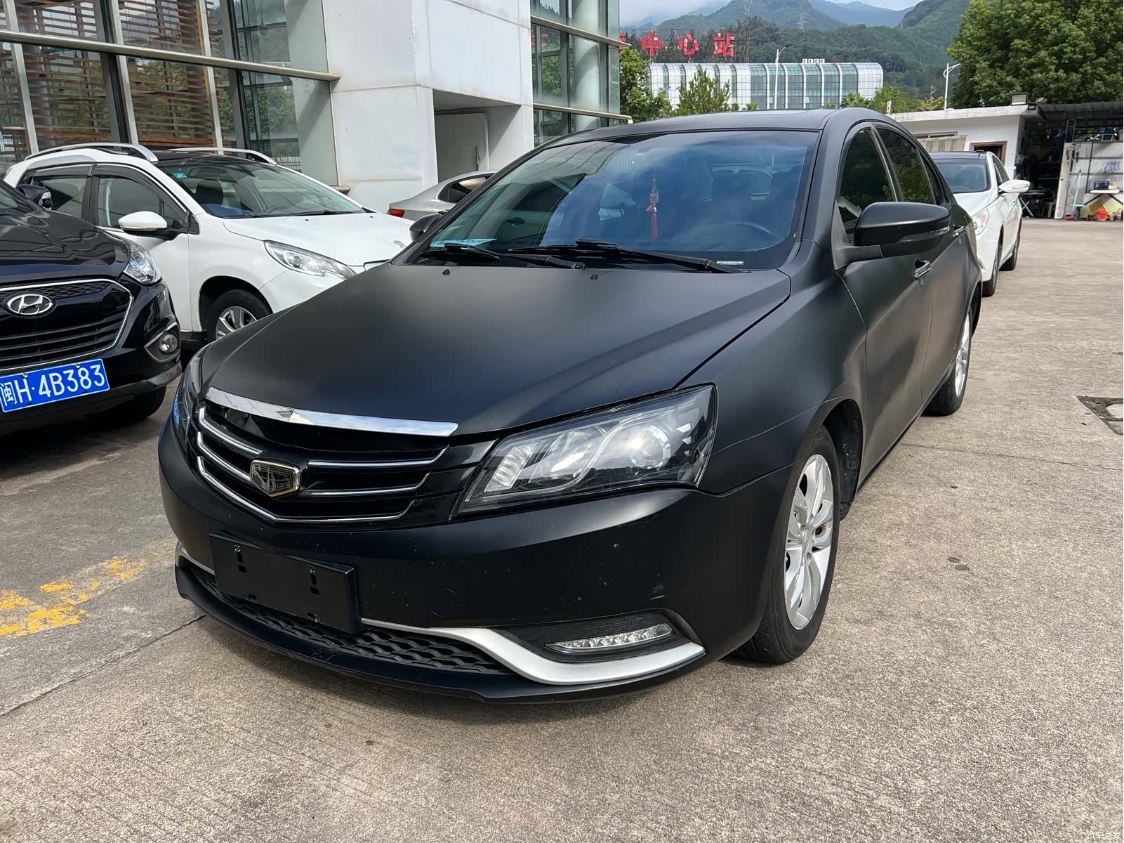 Geely Emgrand, 2015 1