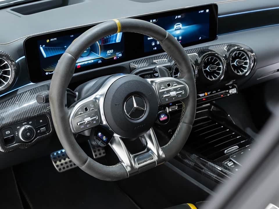 Mercedes-Benz CLA AMG