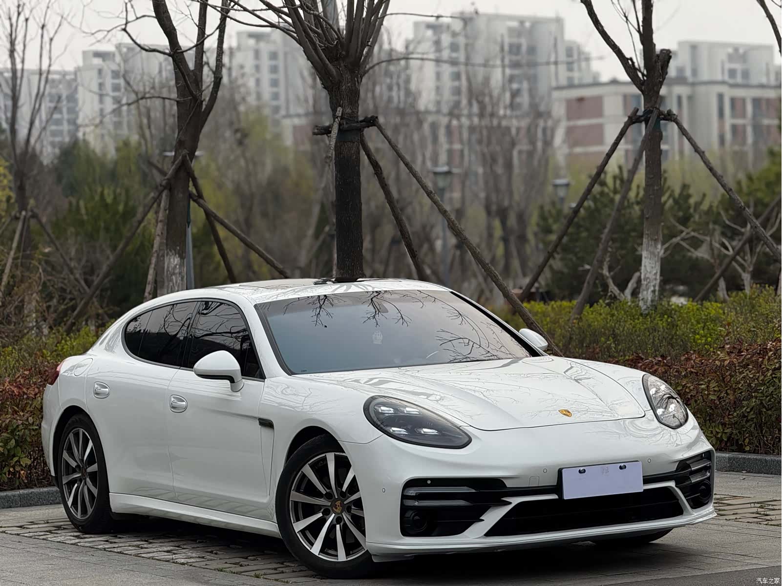 Porsche Panamera, 2015 3