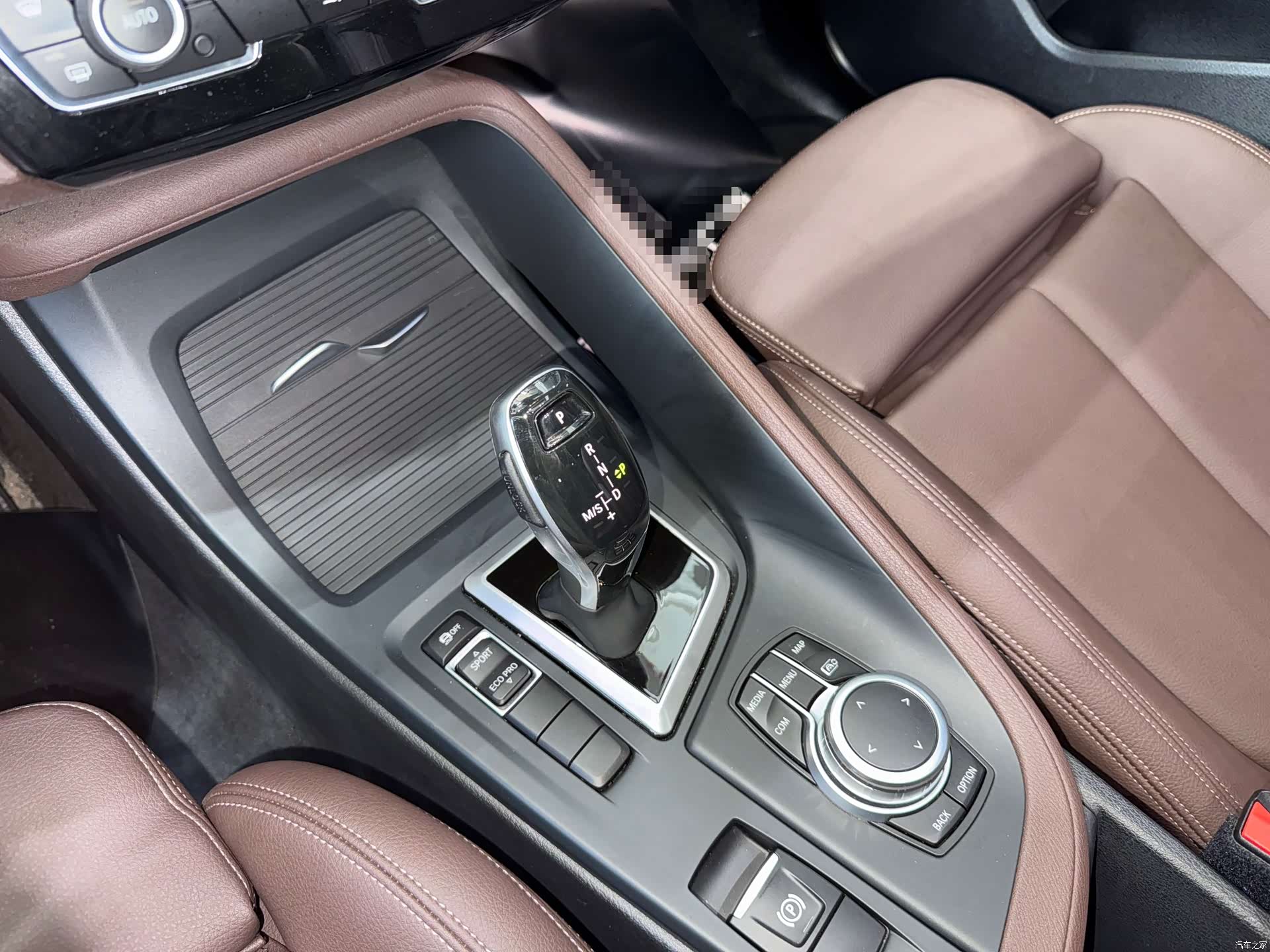 BMW X1, 2022 все фото