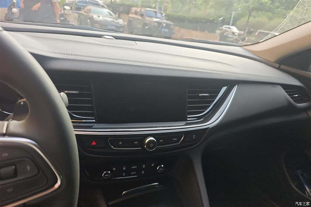 Buick Regal, 2025 13