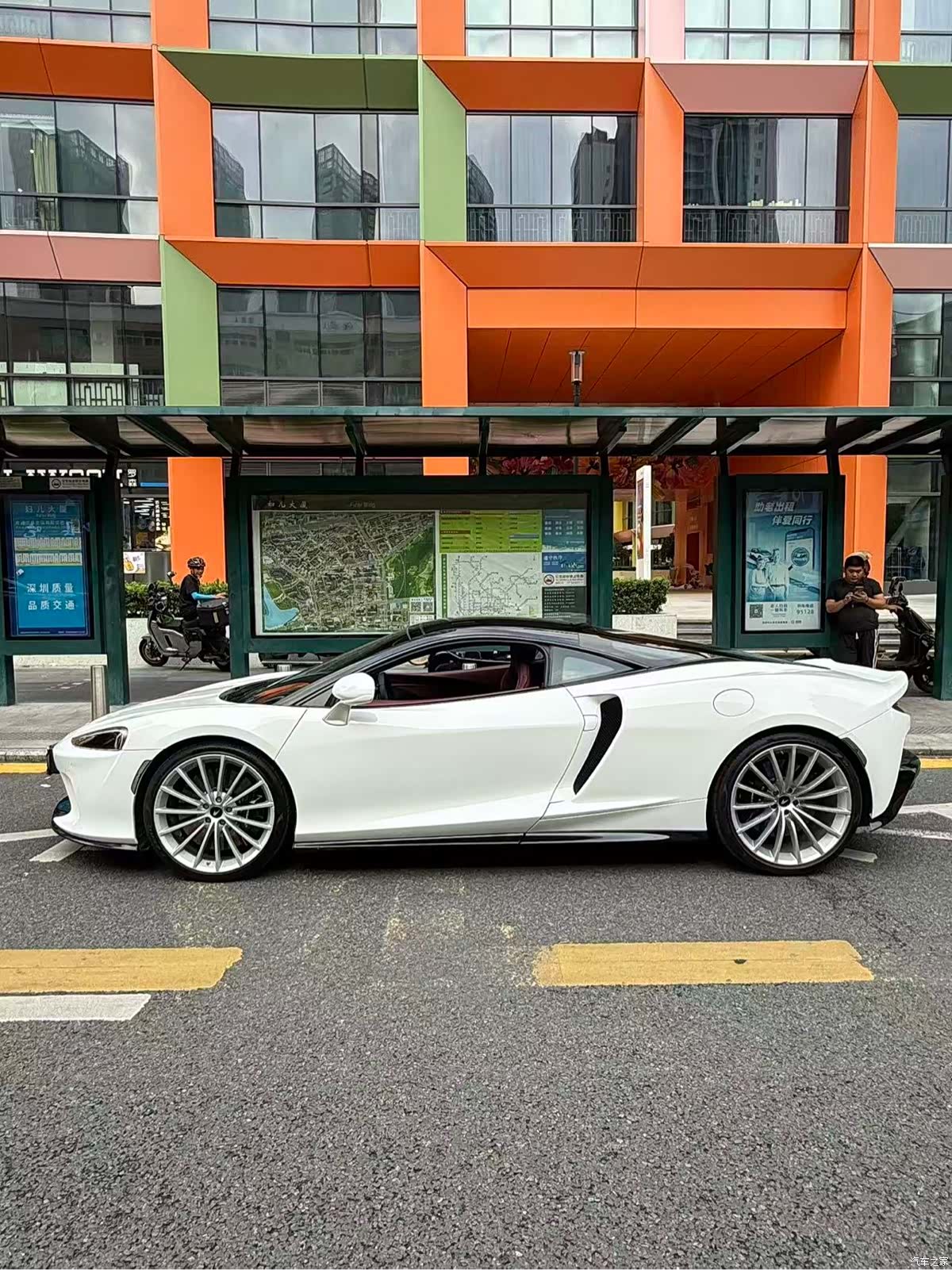 McLaren GT, 2023 4