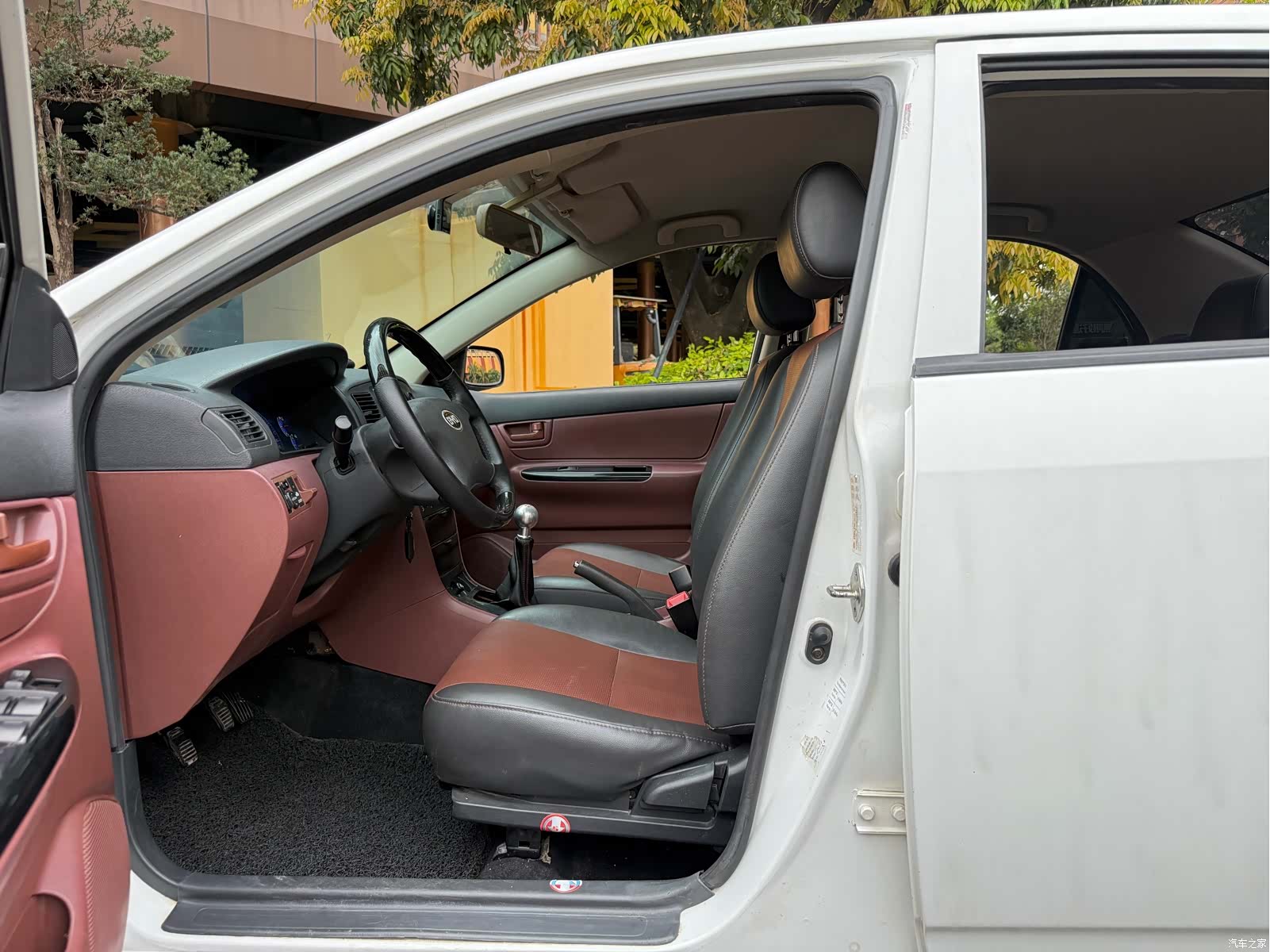 BYD F3, 2016 6