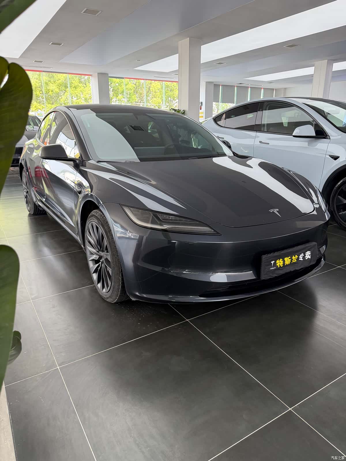 Tesla Model 3, 2024 3