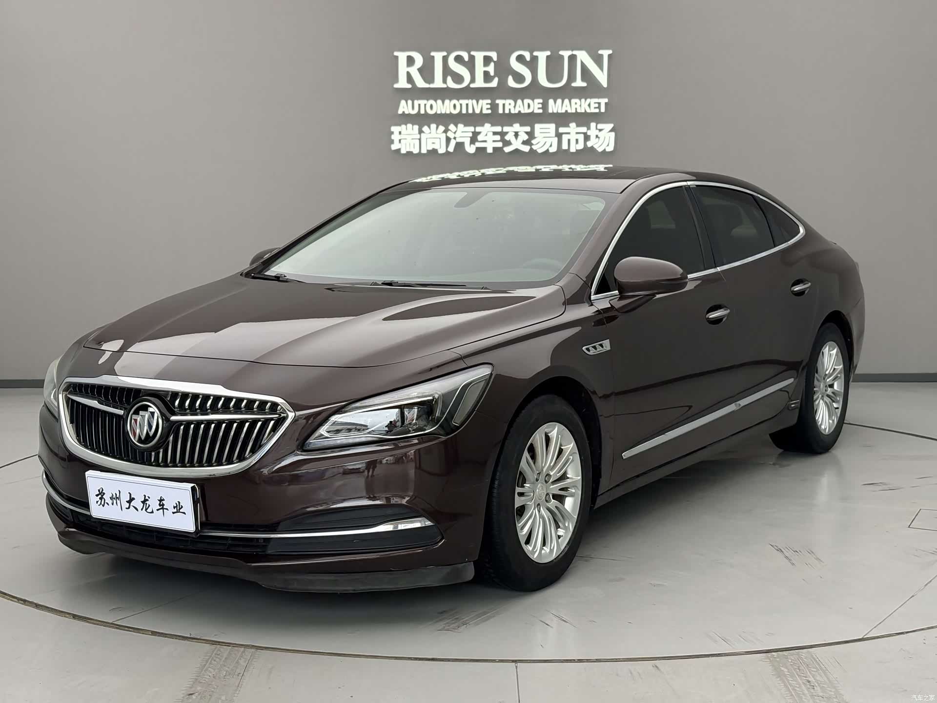 Buick LaCrosse, 2018 1