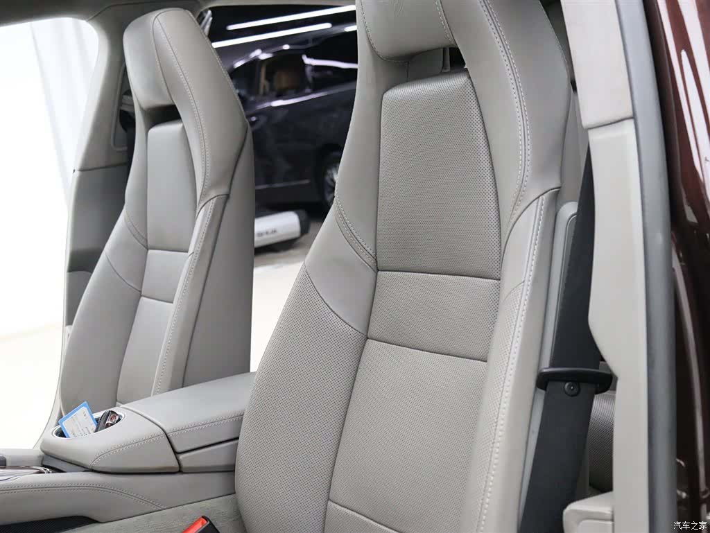 Porsche Panamera, 2011 3