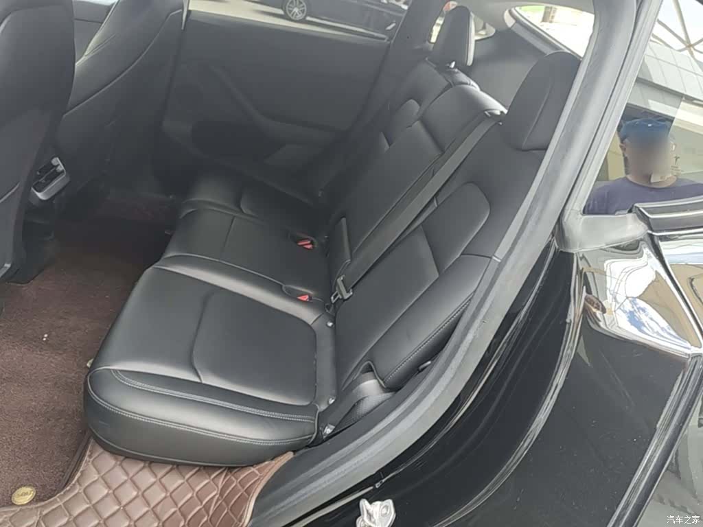 Tesla Model Y, 2022 17