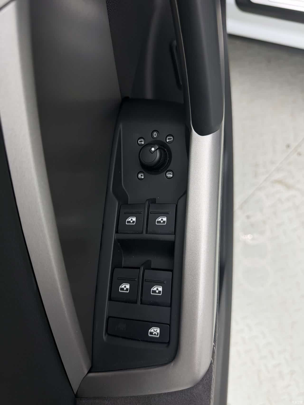 Audi Q3, 2023 10
