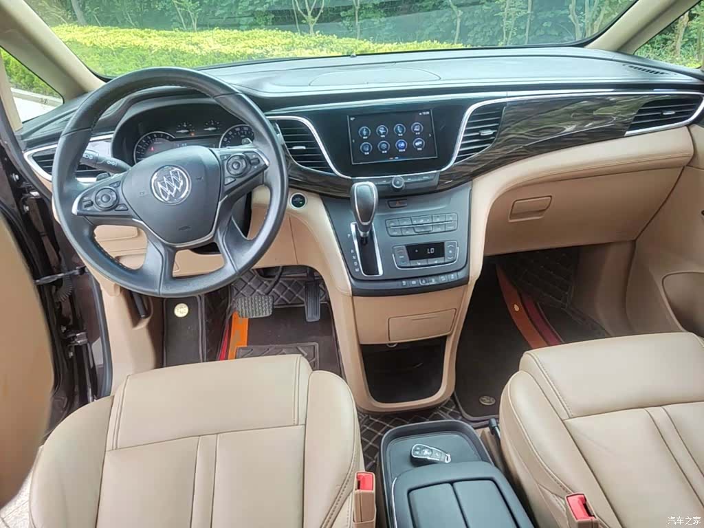 Buick GL8, 2017 10