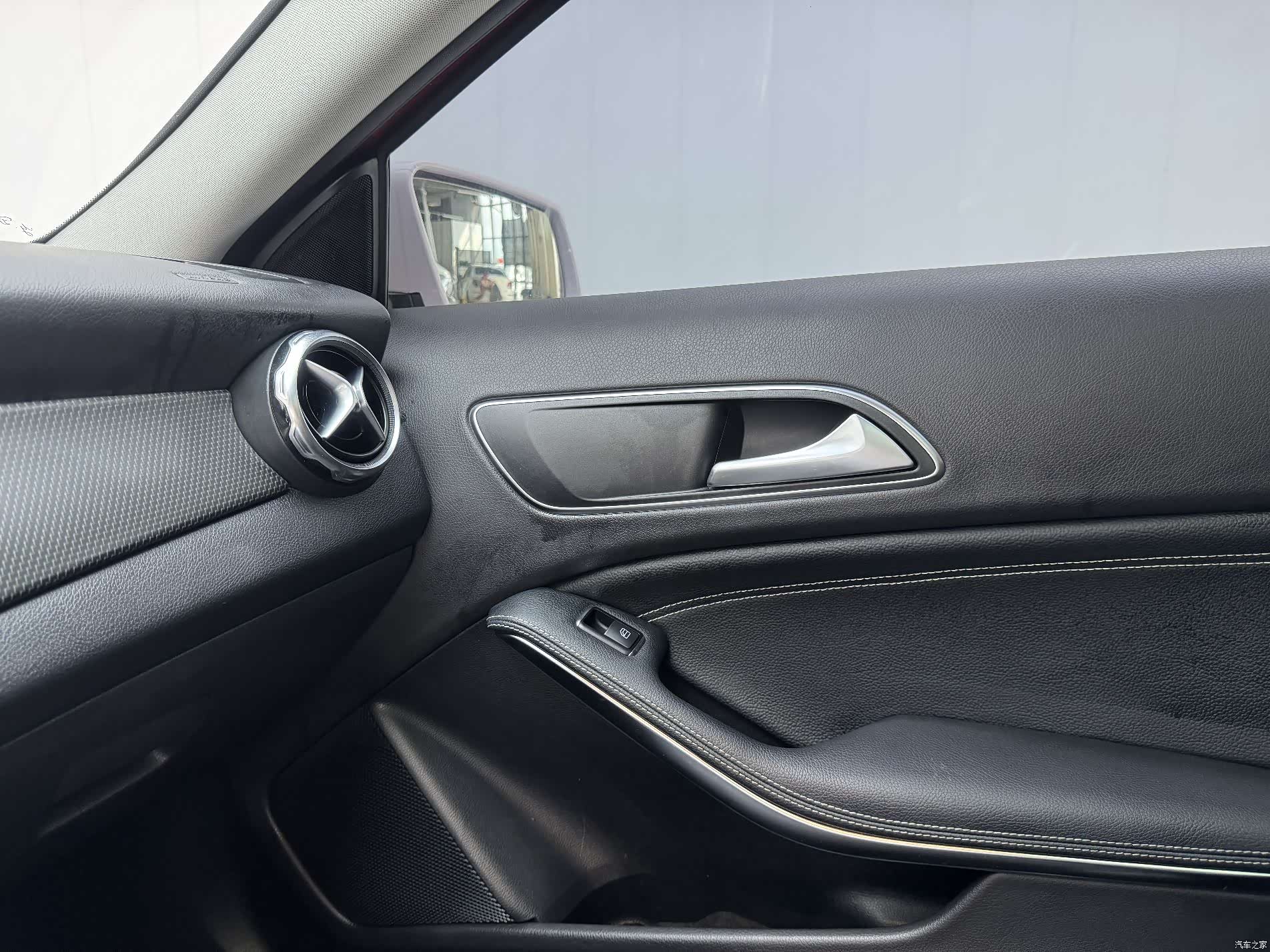 Mercedes-Benz GLA, 2017 16
