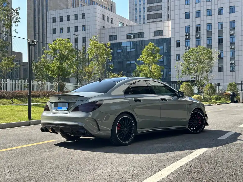 Mercedes-Benz CLA AMG