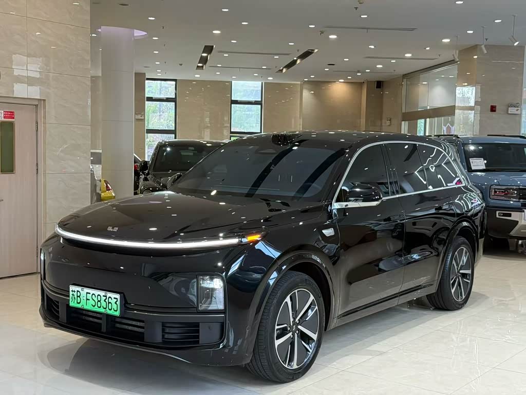 Li Auto L8