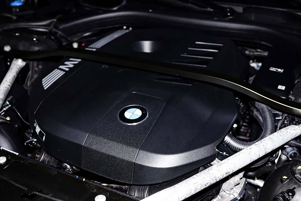 BMW 7 Series, 2025 12