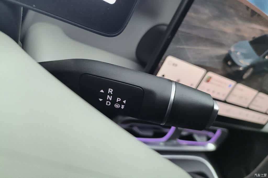 Leapmotor B01, 2025 16