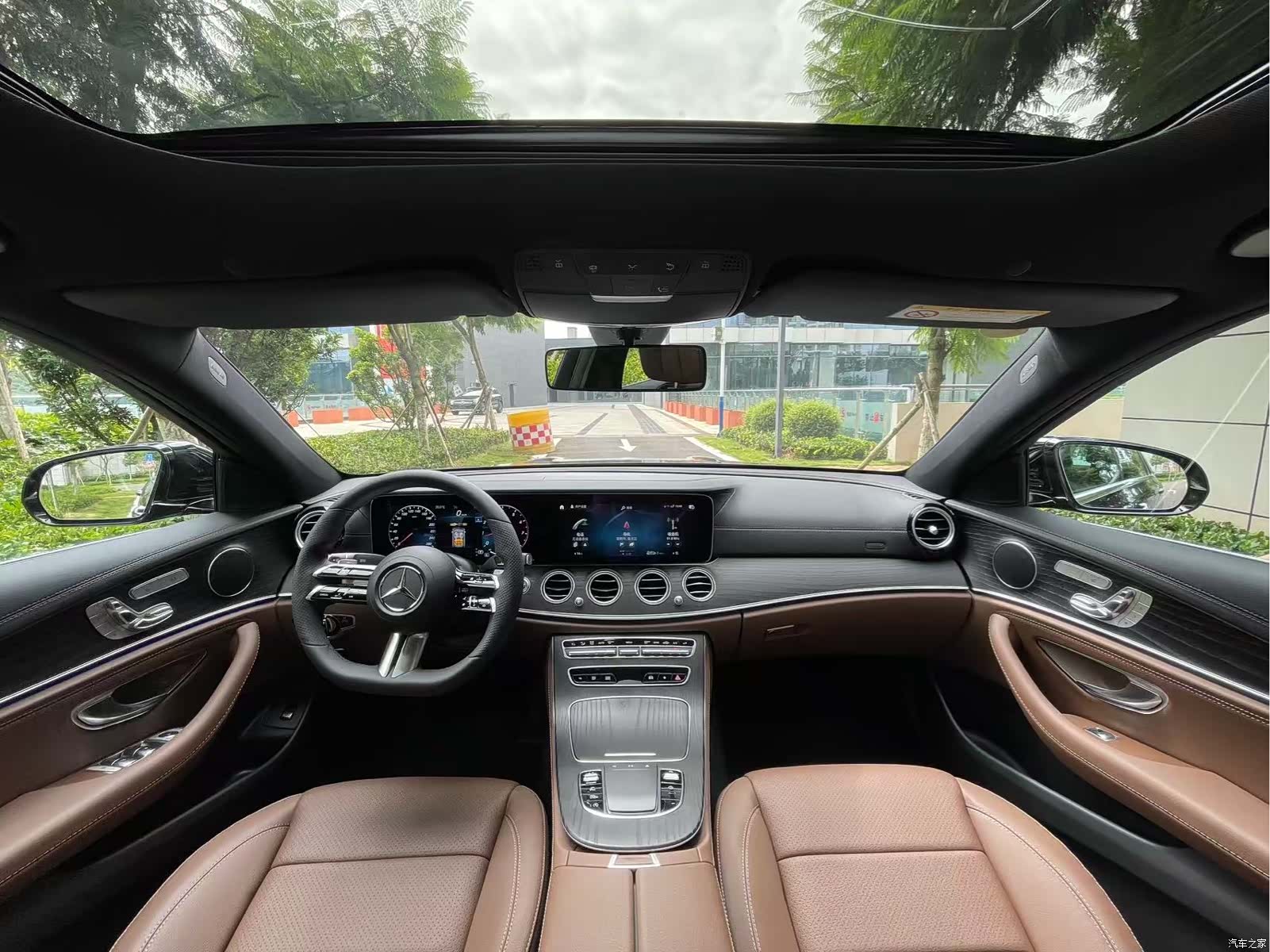Mercedes-Benz E-Class, 2022 14