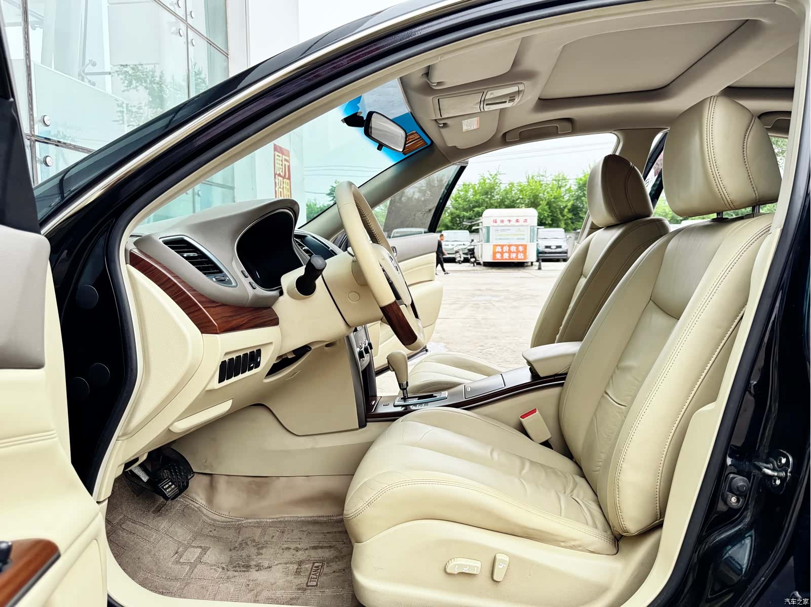 Nissan Teana, 2009 11
