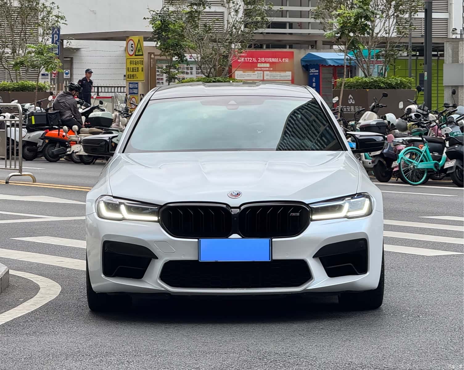 BMW M5, 2023 1
