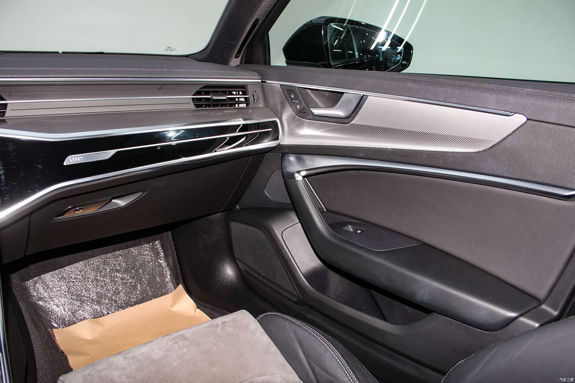 Audi A6L, 2021 24