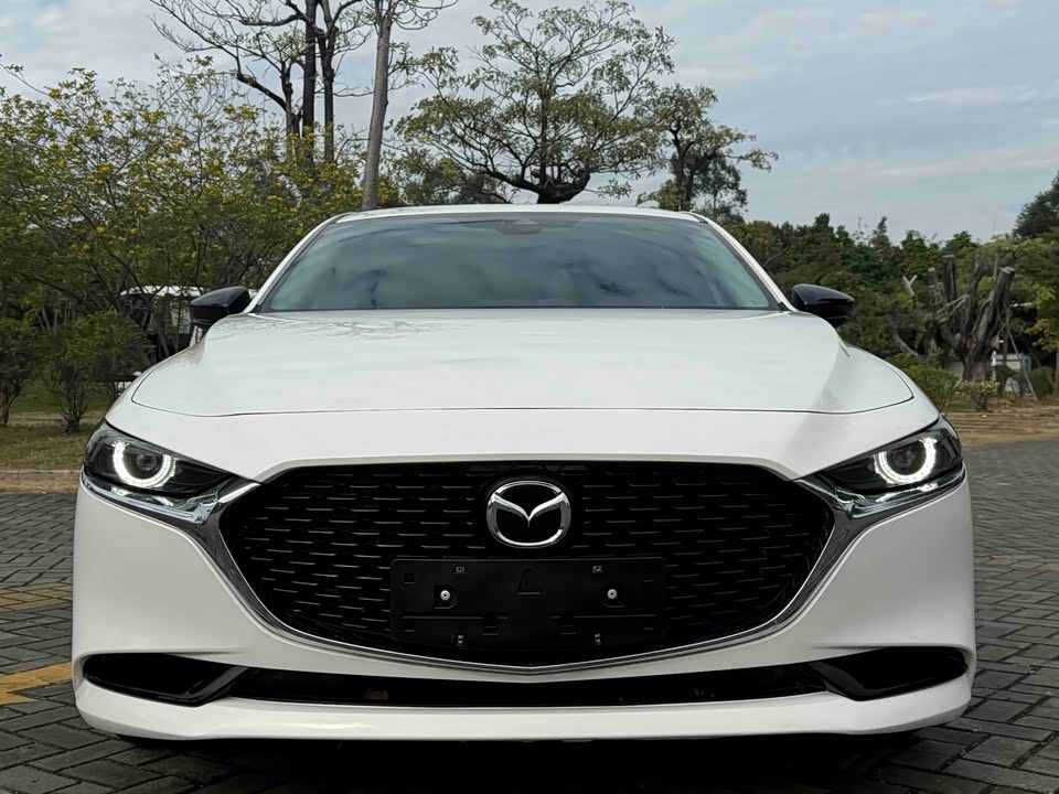 Mazda 3 Angkesaila