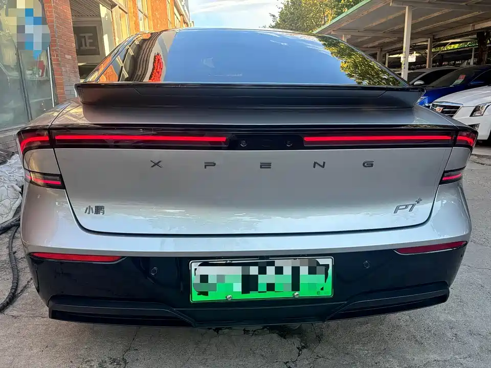 XPENG P7+