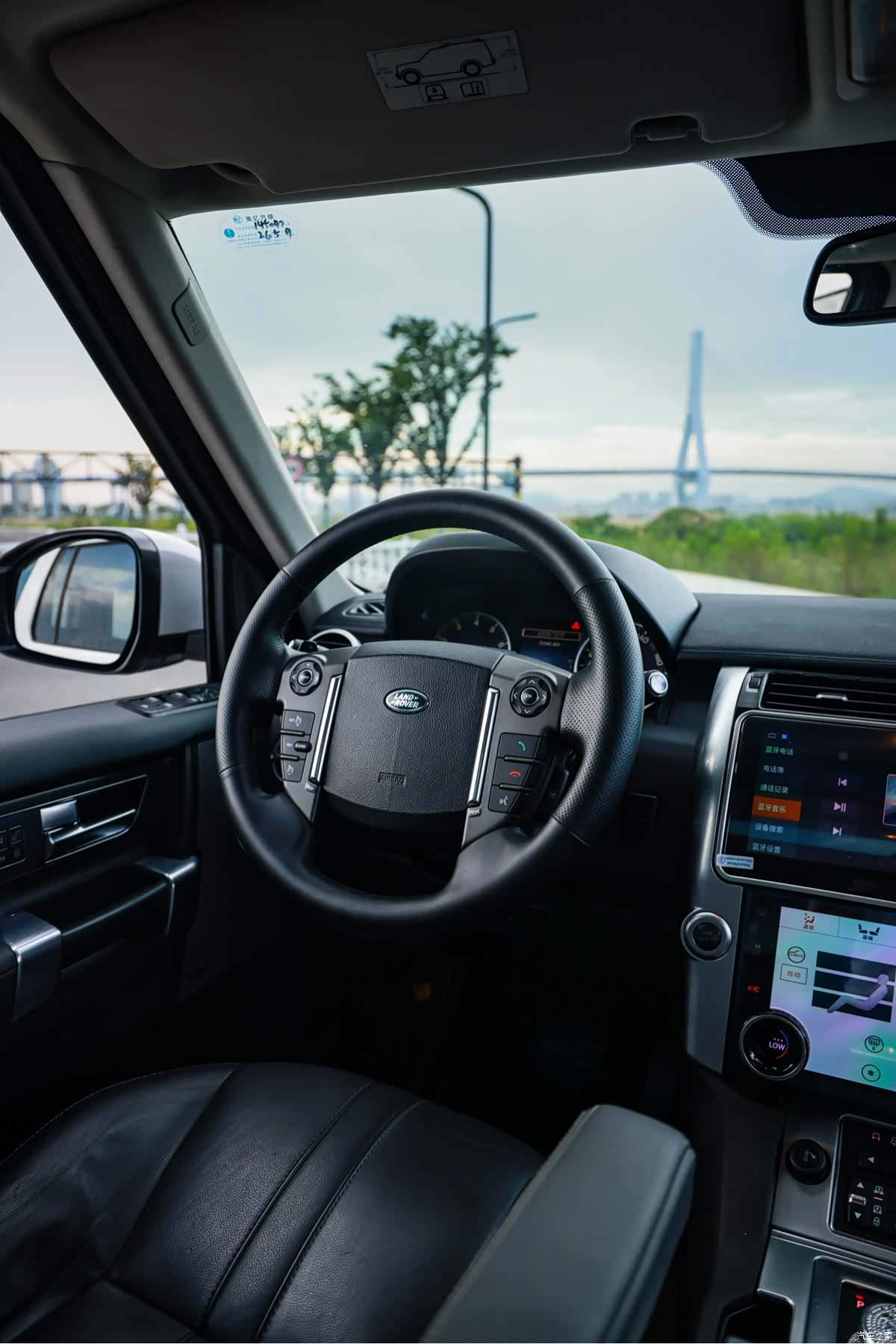 Land Rover Discovery, 2016 все фото
