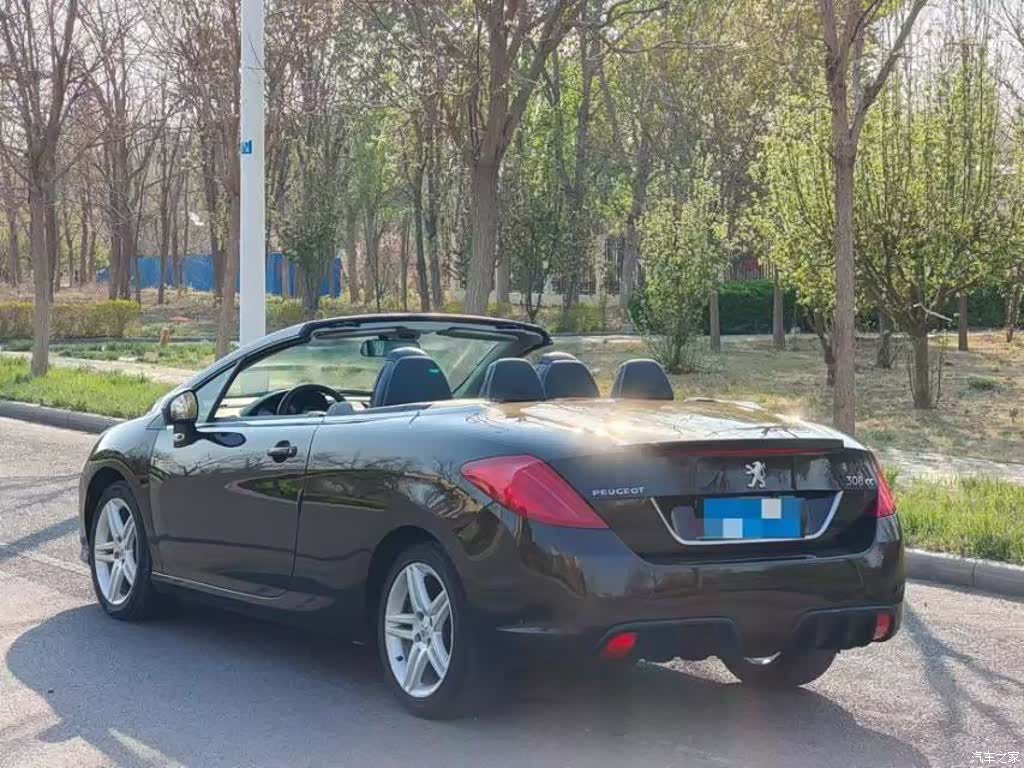 Peugeot 308, 2011 все фото